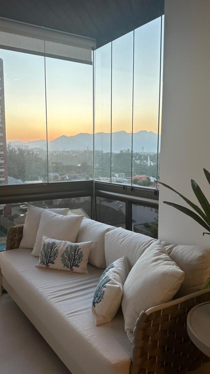 Lindo Apto No Melhor Lugar Da Barra Da Tijuca! Com Uma Vista De Tirar O Folego, Frente Para O Mar! Totalmente Equipado E Decorado Ao Lado Dos Melhores Hoteis E Quiosques Da Barra! Portaria 24H, Piscina, Sauna, Jacuzzi, Academia, Garagem, Wi-Fi, Lavan Рио-де-Жанейро Экстерьер фото